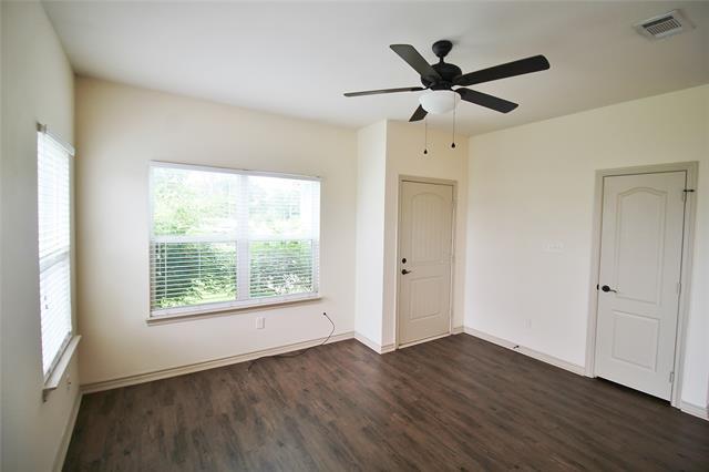 Building Photo - 112 Bridle Ct