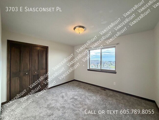 Building Photo - 3703 E Siasconset Pl