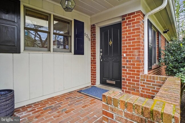 Building Photo - 5215 Brookeway Dr