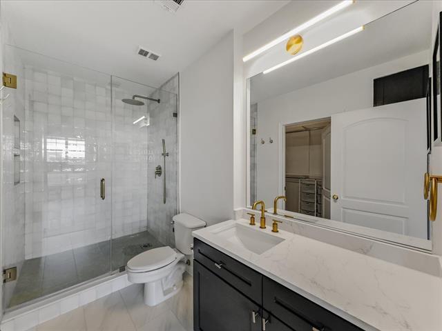 Building Photo - 3225 Turtle Creek Blvd Blvd