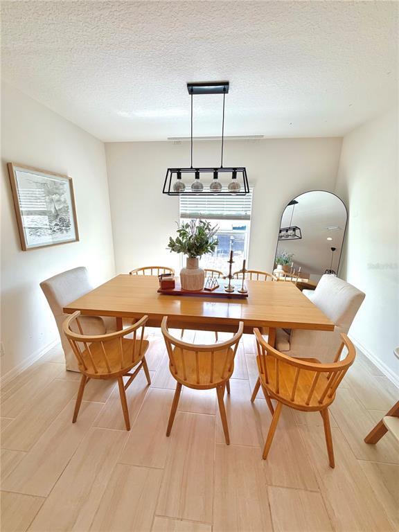 Building Photo - 4209 Deleon St