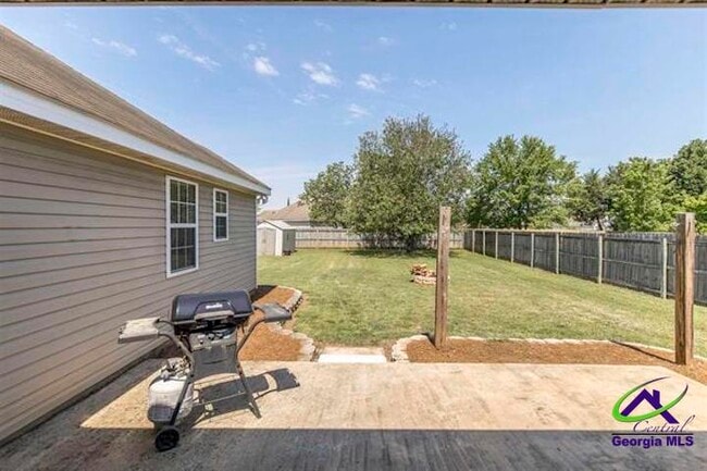 Building Photo - 104 Brittland Dr