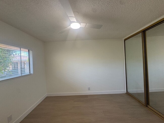 Building Photo - 11816 Chandler Blvd