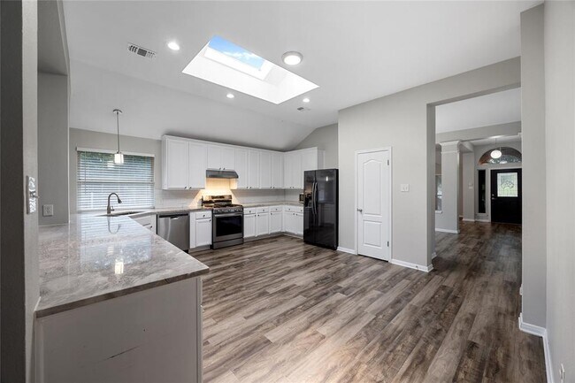 Building Photo - 3628 Hawk Ridge St
