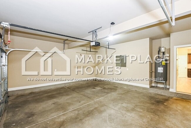 Building Photo - 104 Harness Dr