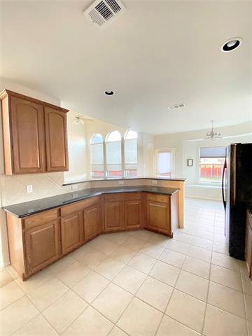 Building Photo - 9300 Hunter Chase Dr