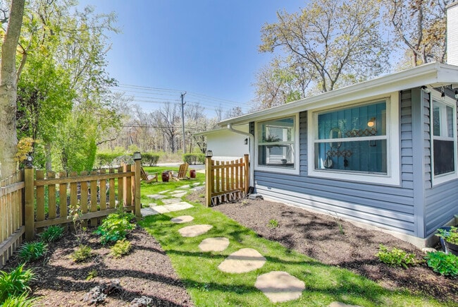 Building Photo - 537 County Line Rd