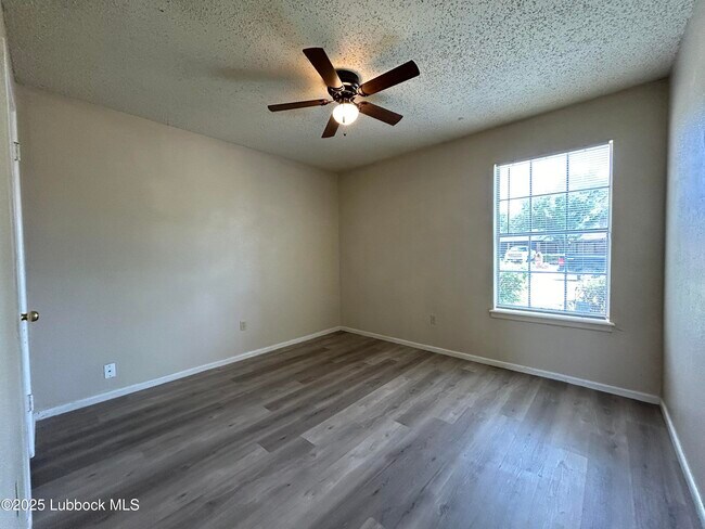 Building Photo - 9802 Uvalde Ave