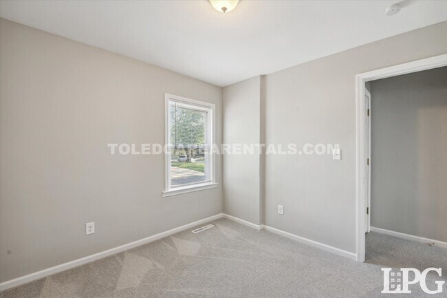 Building Photo - 6138 Whiteford Center Rd