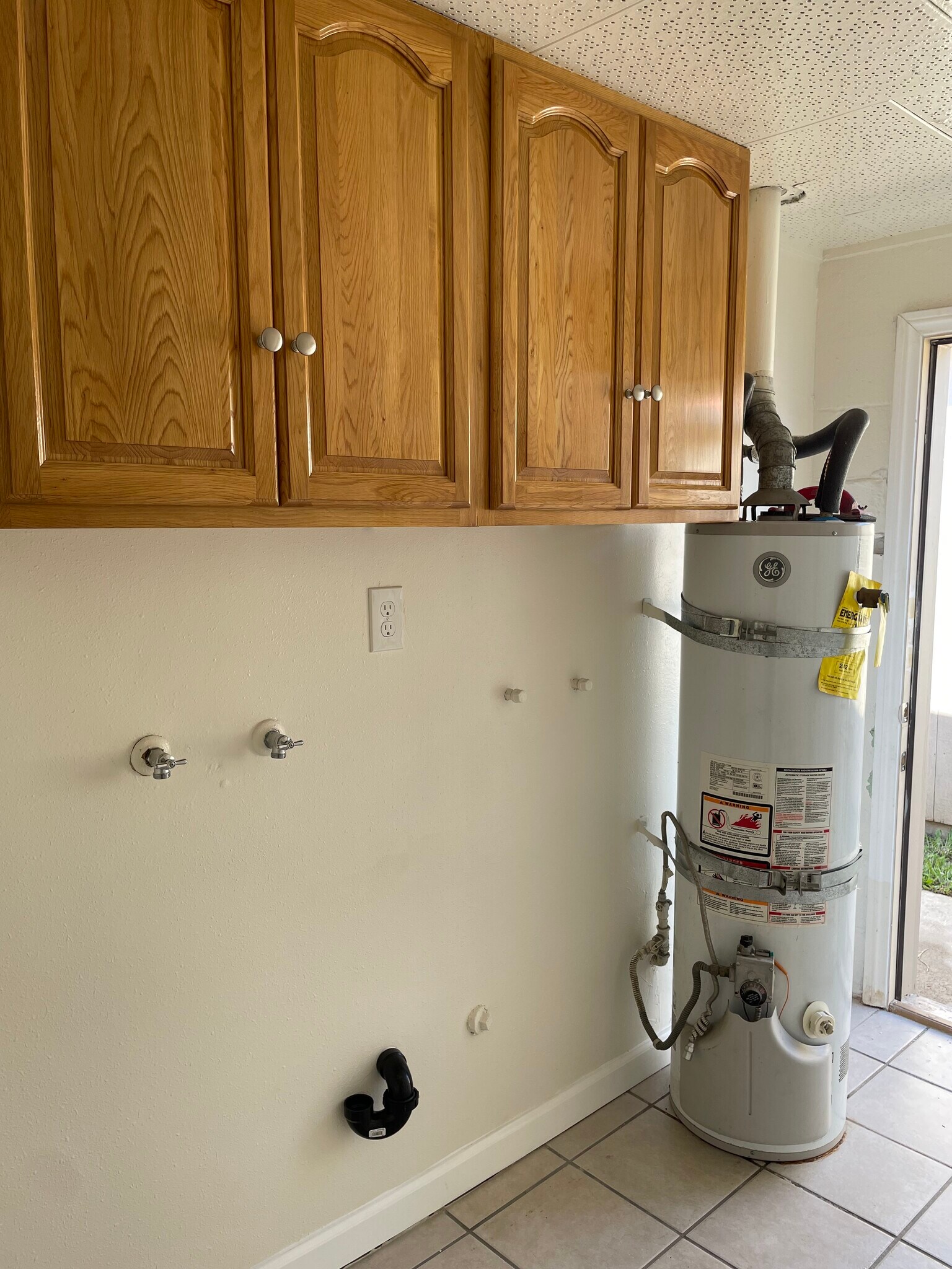 Laundry Hookups - 7694 14th St