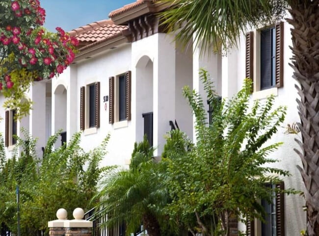 Building Photo - 4900 E Portofino Landings Blvd