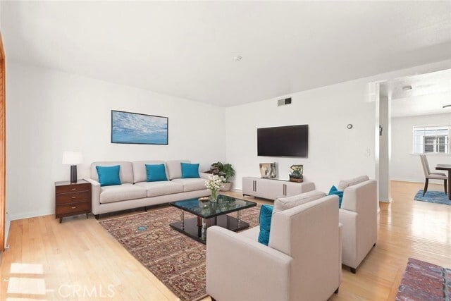 Building Photo - 313 N Broadway