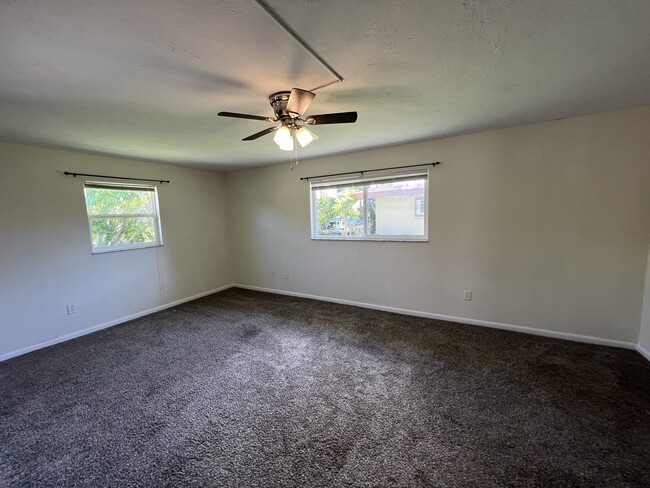 Master Bedroom En Suite - 4705 Palm Tree Blvd