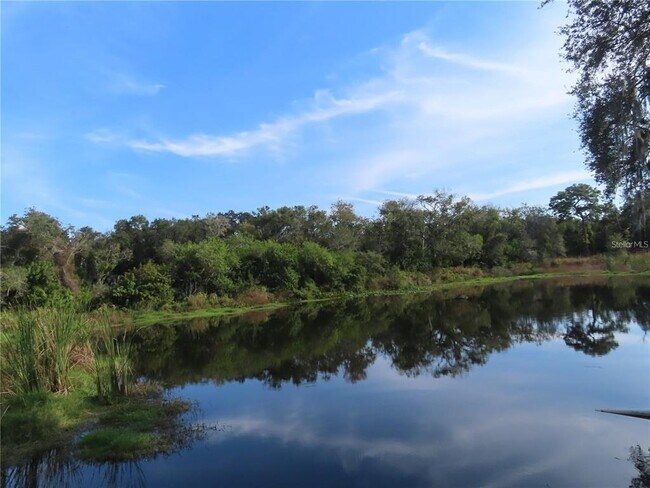 Building Photo - 2625 FL-590