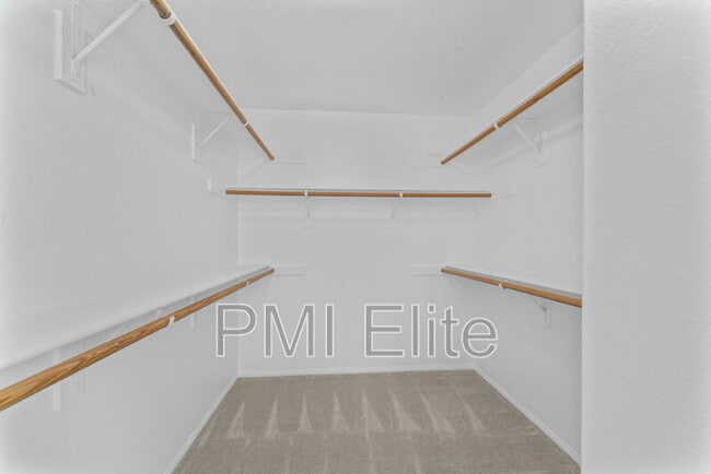 Building Photo - 24619 Montevista Cir