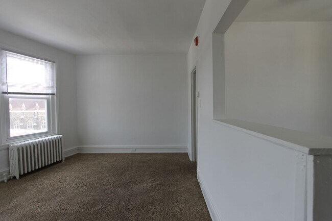 Building Photo - 7118 Germantown Ave