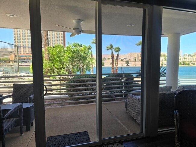 Building Photo - VACATION RENTAL - Condo on the River