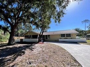 Building Photo - 424 Vannell St
