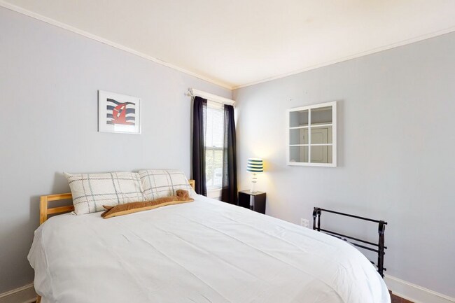 Building Photo - 23 Mechanic St