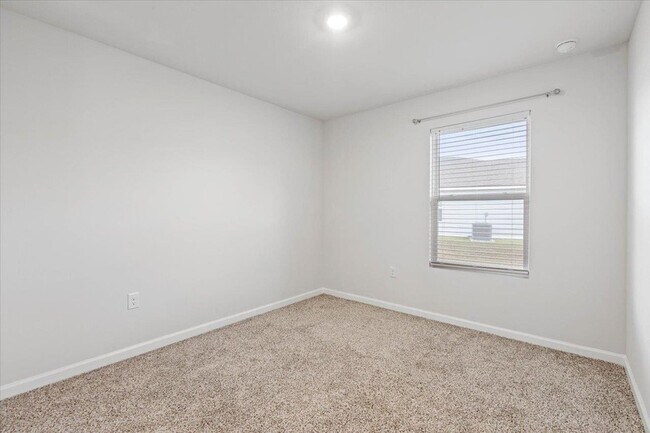Building Photo - 4522 Rivers Landing Dr