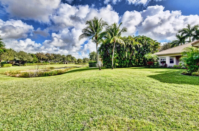 Building Photo - 8891 Starhaven Cove