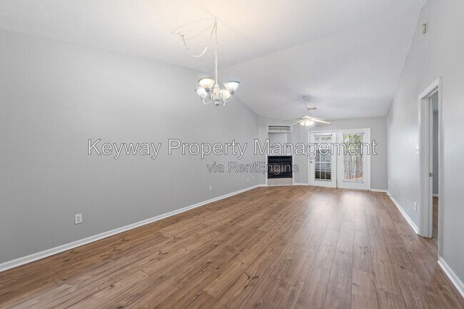 Building Photo - 107 Stonington Ln SW