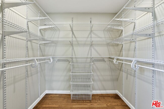 Building Photo - 11370 Matteson Ave