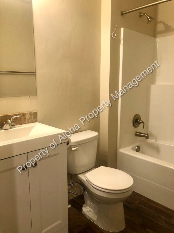 Building Photo - 1026 S Elder St