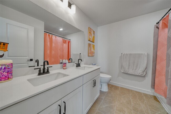 Building Photo - 12202 Old Fashion Cir