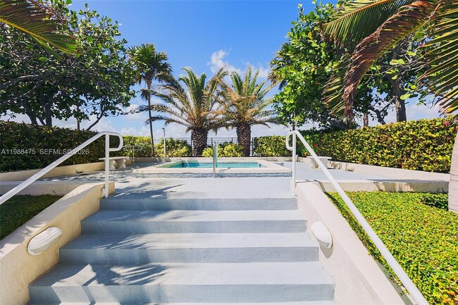 Building Photo - 7330 Ocean Terrace