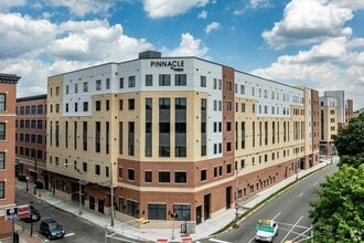 Building Photo - 72 S Essex Ave