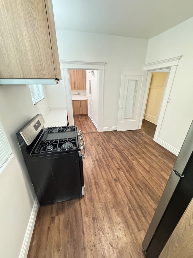 Building Photo - 1020-1024 Leavenworth Street