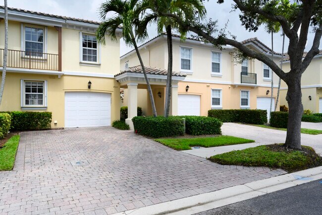 Building Photo - 435 Capistrano Dr