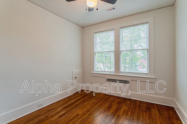Building Photo - 712 Augusta St