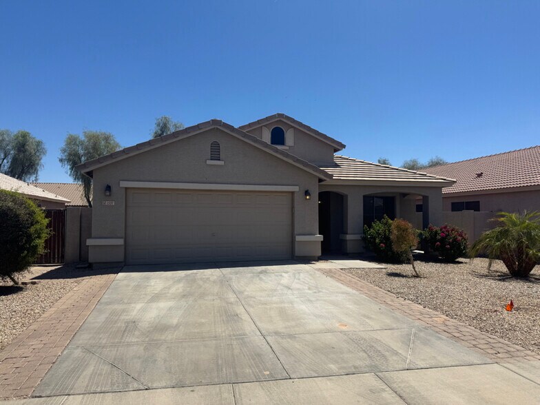 Primary Photo - 1537 E Alba Dr