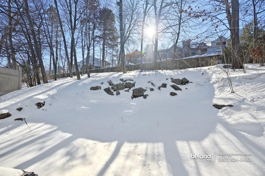 Building Photo - 127 Centre St