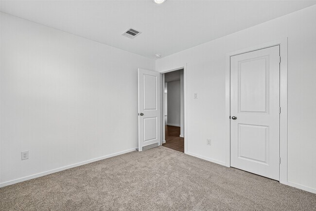Building Photo - 26806 Nightingale Songs Dr