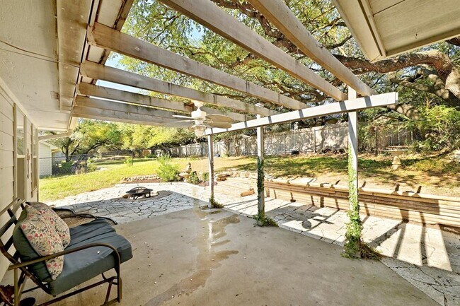 Building Photo - 212 Cargill Dr
