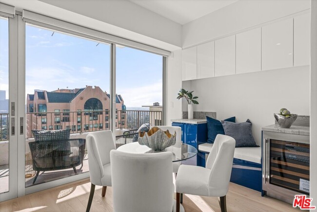 Building Photo - 10501 Wilshire Blvd