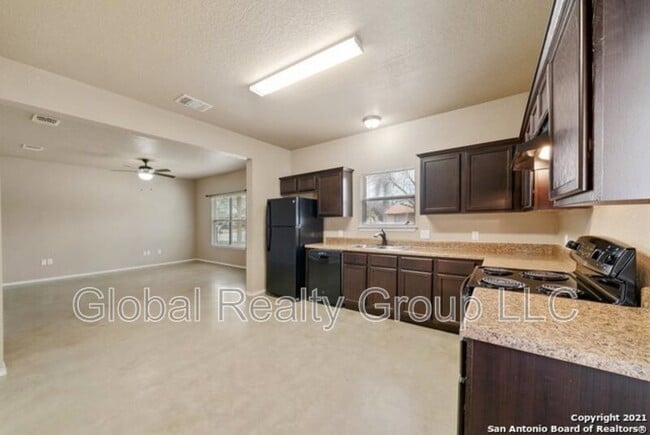 Building Photo - 1534 Lahn Rd