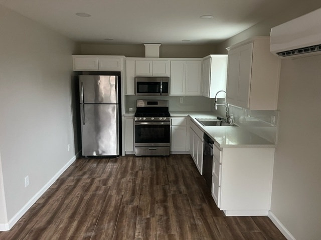 Building Photo - 4443 3rd St