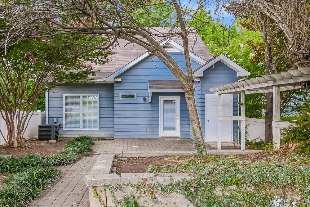 Building Photo - 13646 Carleen Way Dr