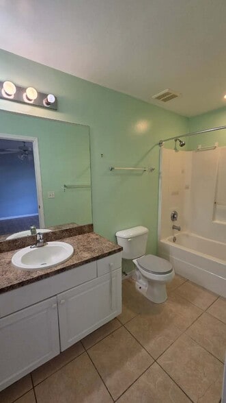 Building Photo - 2909 13th St SW