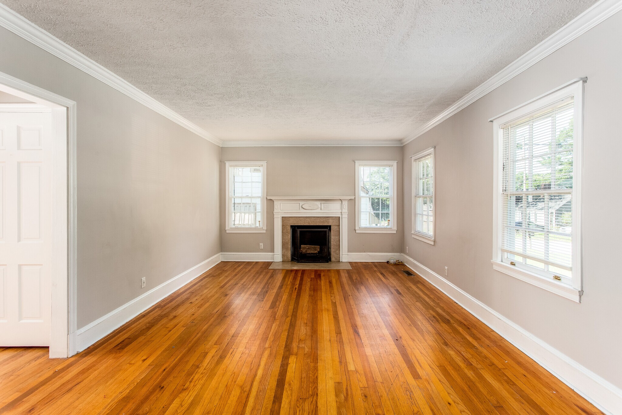 Living room with fireplace. - 2674 Jefferson Terrace