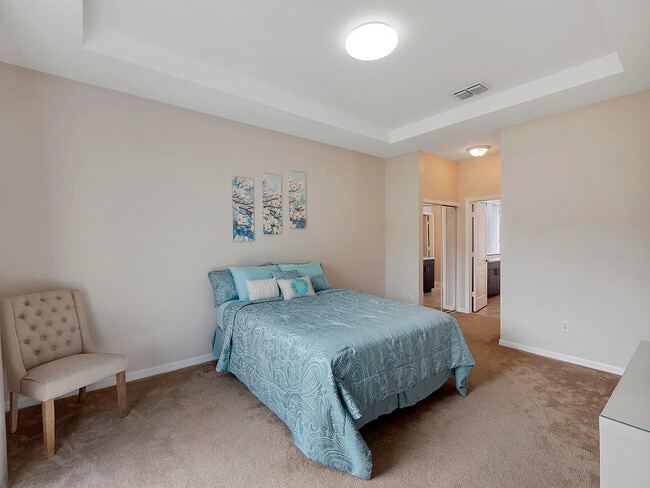 Building Photo - 9563 SW Flowermound Cir