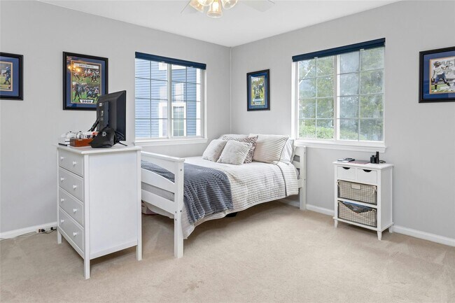 Building Photo - 804 Ashford Cir