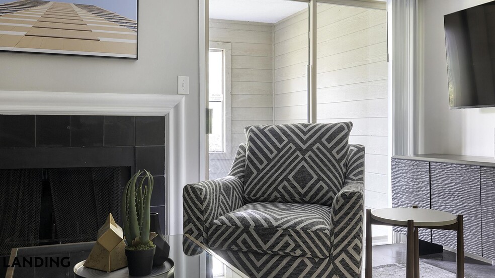 Building Photo - 3421 N Druid Hills Rd