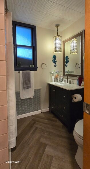 Building Photo - 1718 Capouse Ave