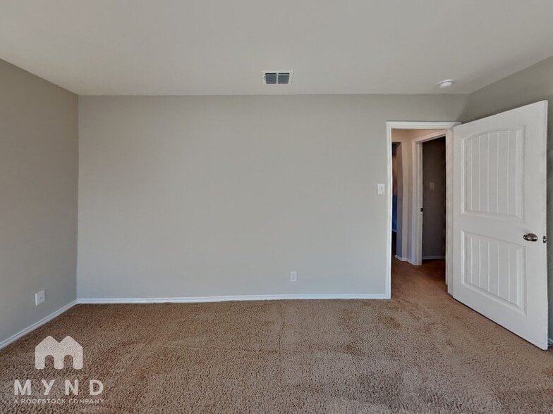 Building Photo - 14614 Fronted Goose