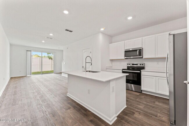 Building Photo - 5966 Ortega Hills Dr